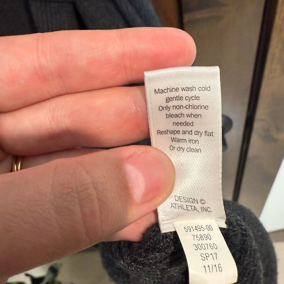 Athleta Restful Cocoon Wrap in Charcoal Grey Open Front sleeveless Cardigan XS - Picture 8 of 9